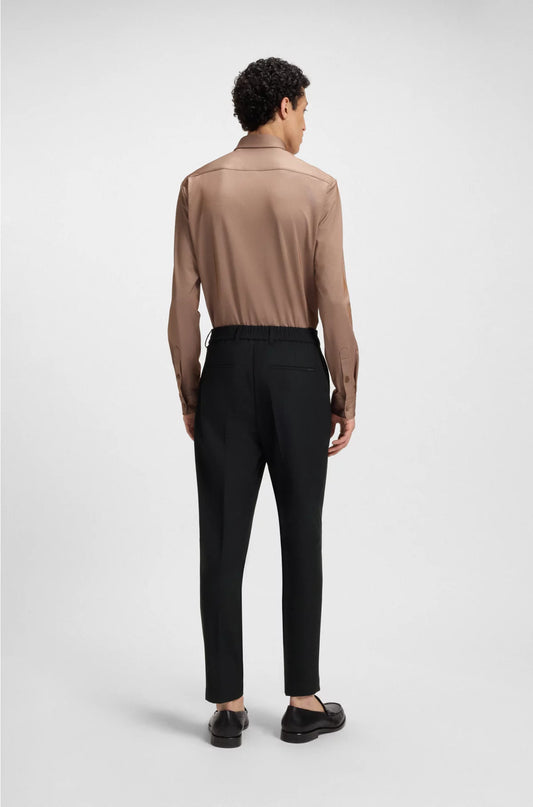 TAPERED-FIT TROUSERS IN MACHINE-WASHABLE STRETCH FABRIC