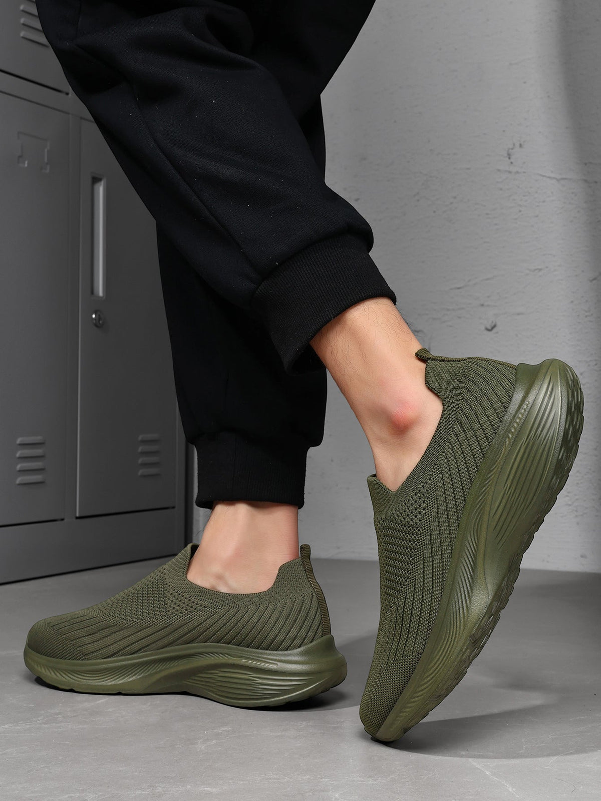 Men's Orthopedic Mesh Walking Shoes—Slip-On Design, Cushioned Comfort, Wide Toe Box, Arch Support, Breathable, Non-Slip, Suitable For Various Occasions