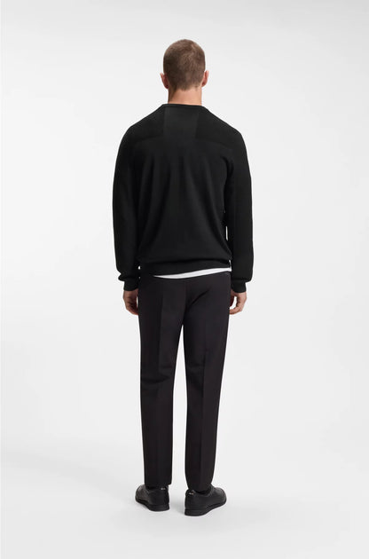 BRANDED CREW-NECK SWEATER IN DRY-FLEX FABRIC