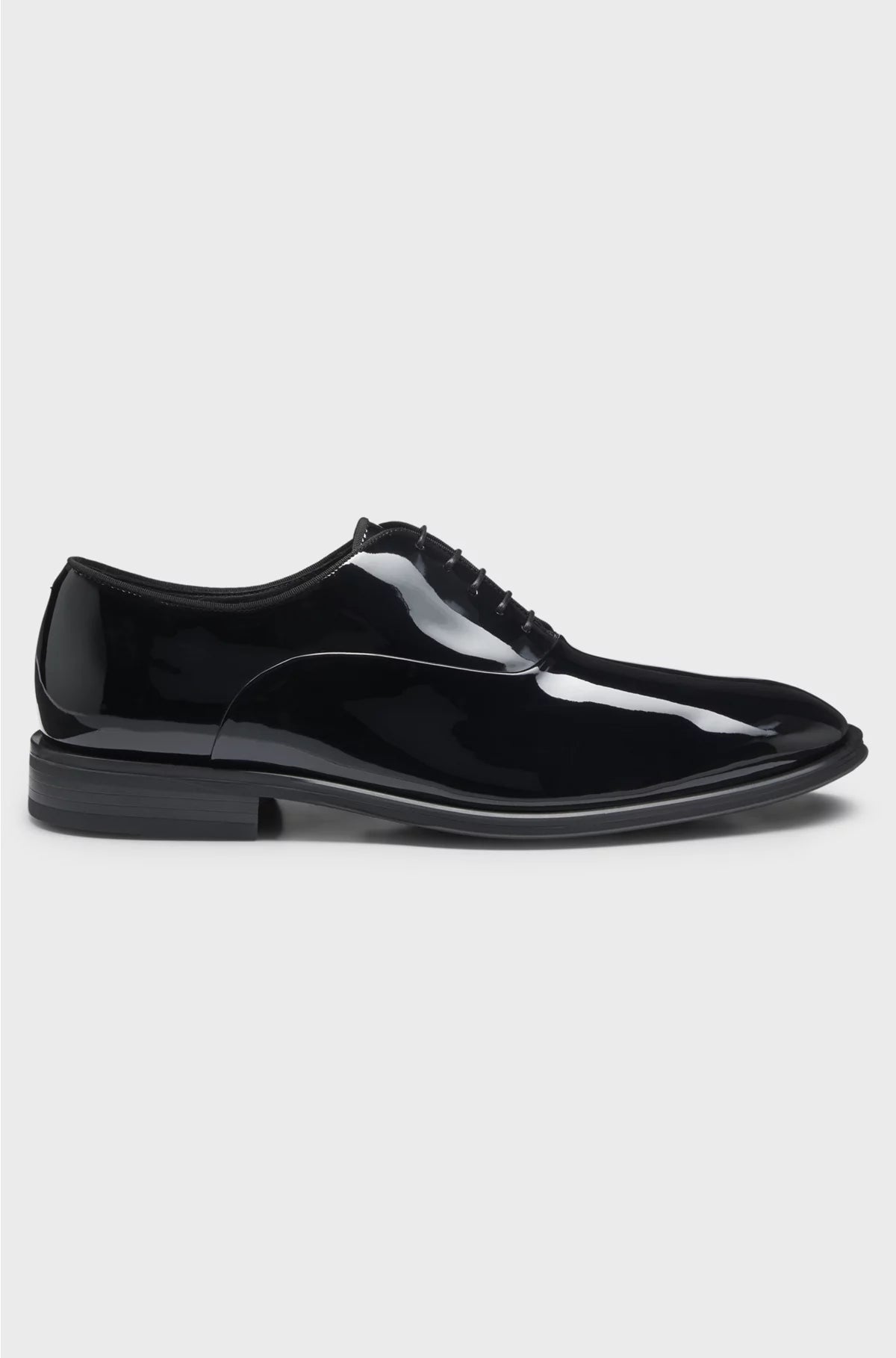 OXFORD SHOES IN PATENT FAUX LEATHER